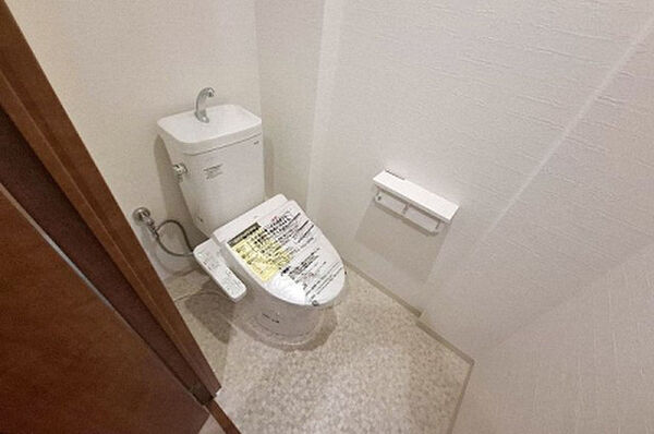 トイレを拡大表示