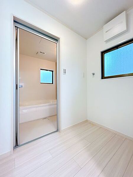 【リフォーム済】洗面室です。