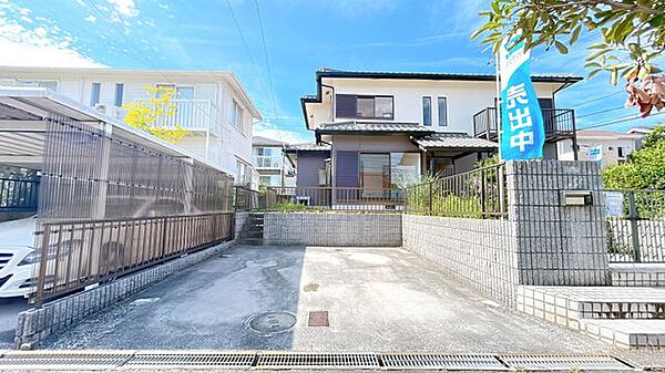 【リフォーム済】駐車場です。並列2台駐車可能です。