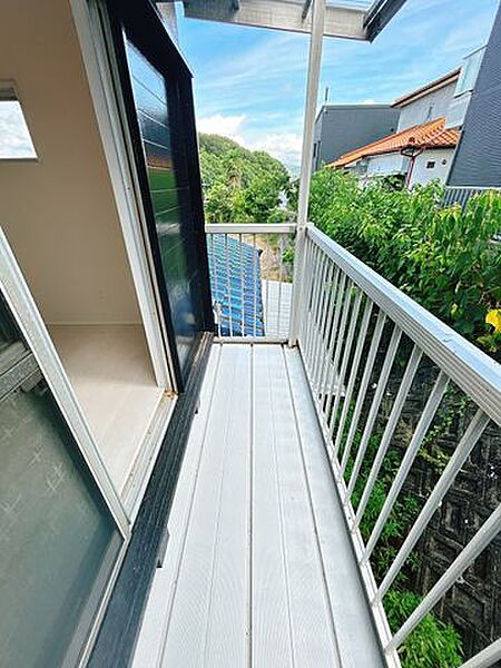 【リフォーム前/バルコニー】バルコニーは防水塗装を行います。