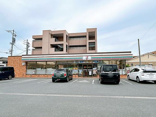 セブンイレブン西尾楠村店まで500ｍ(約徒歩6分) 570m