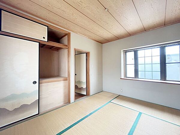 【リフォーム前/和室】クロス貼り替え、畳表替えを行います。