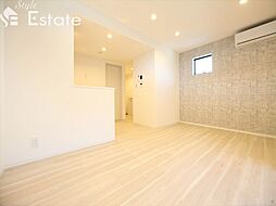 茜さす春のセラビィ 101 1階1LDKのリビング/ダイニング