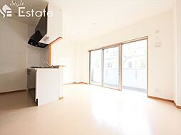 グランドソレイユII 402 4階1LDKのリビング/ダイニング