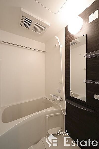 画像6:バスルーム　浴室乾燥