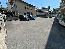 7 / 11
