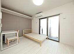 学生会館 ロイヤル新大江[食事付き] 3階1Kのリビング/ダイニング