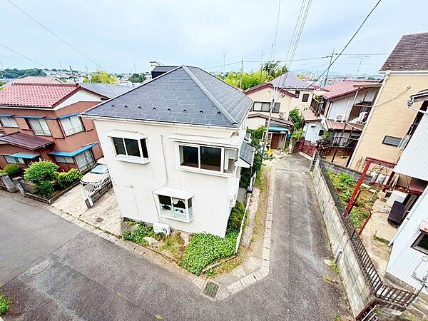 建築条件はございません。お好きな建築会社さんで建築可能です。プラン相談、建築会社さんのご紹介等も承りますので、お気軽にご相談下さい(^^♪現地（2026年6月）撮影