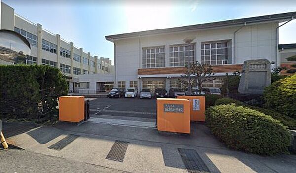 【小学校】飯野小学校まで759ｍ