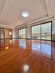 ＴＨＥ　ＨＯＵＳＥ　足立三丁目