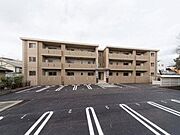 メゾン・ド・ゼフ 2階 築11年9ヶ月の賃貸物件