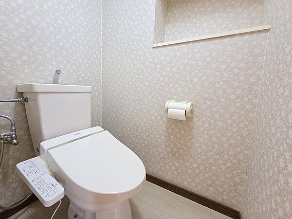 シンプルで使いやすく、毎日快適にお使いいただけるトイレです。