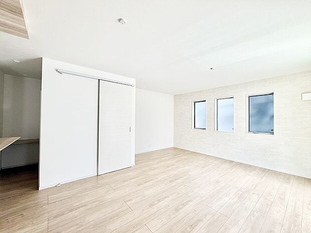 ■くつろぎと笑顔が集まる、心温まるリビング