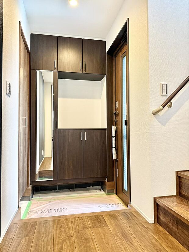 ■ シンプルで美しく、快適な暮らしの入り口