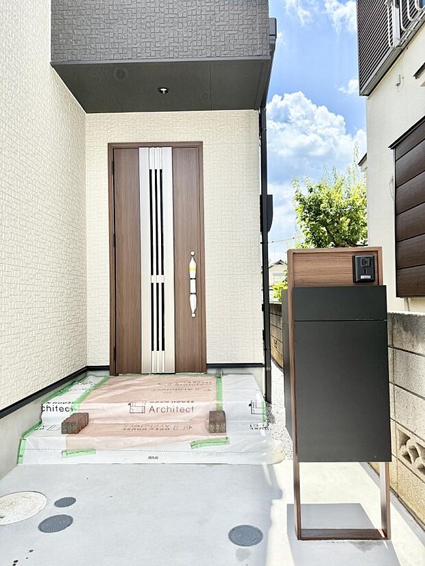 ■ 心地よい暮らしへとつながる、温かい玄関