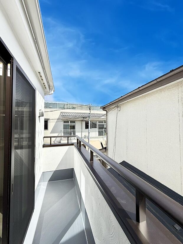 ■ 季節の移ろいを感じられる開放的な空間です