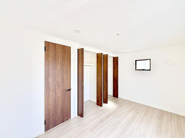 ■落ち着いた色合いのお部屋で穏やかな時間を楽しめます