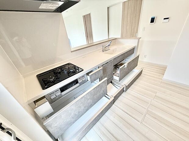 ■料理がもっと楽しくなる、快適なキッチン空間