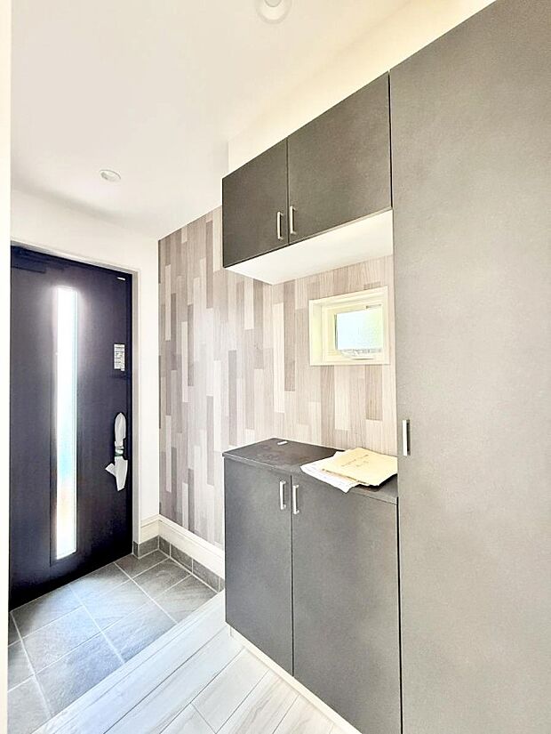 ■ 毎日を気持ちよく迎える、明るく温もりのある玄関