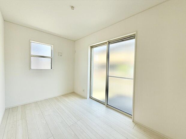 ■落ち着いた色合いのお部屋で穏やかな時間を楽しめます