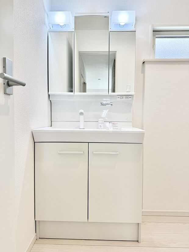 ■朝の準備がスムーズにできる広さです