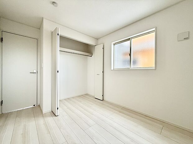 ■落ち着いた色合いのお部屋で穏やかな時間を楽しめます