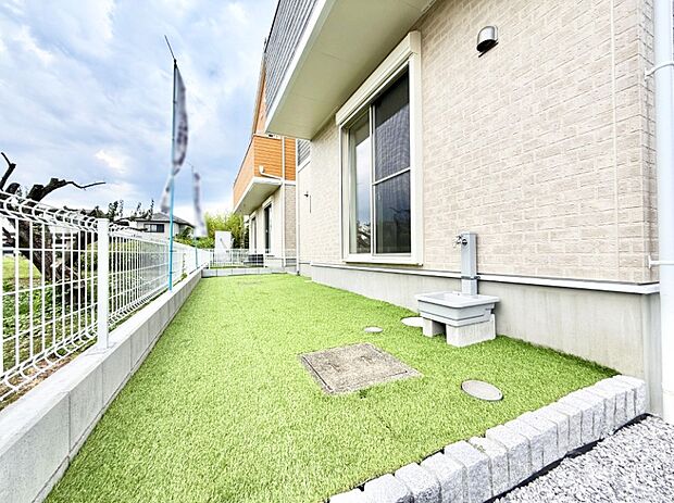 ■庭付き住宅はガーデニングや家族のイベントなど多様な使用用途で活用できます