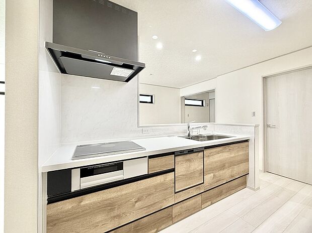 ■家族の絆を深める、温もりのあるキッチン