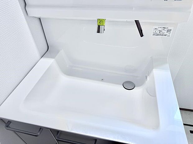 ■手洗いや顔を洗う時も快適に使える便利なシャワー