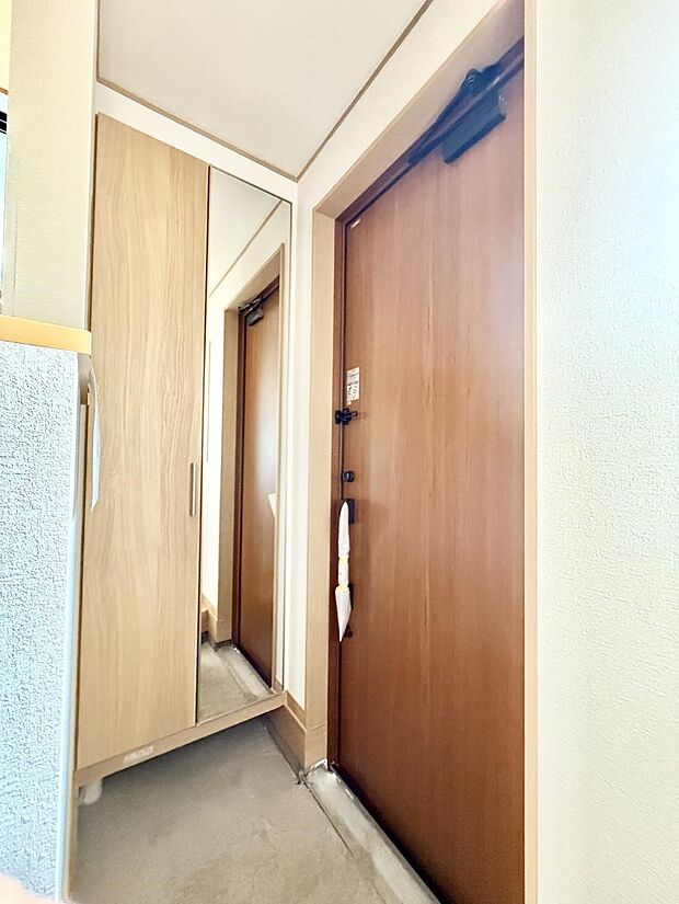 ■ 毎日を気持ちよく迎える、明るく温もりのある玄関