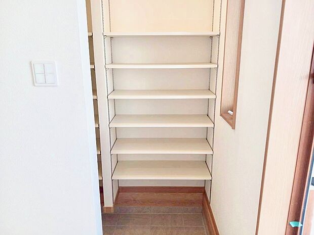 ■便利な収納スペースつき