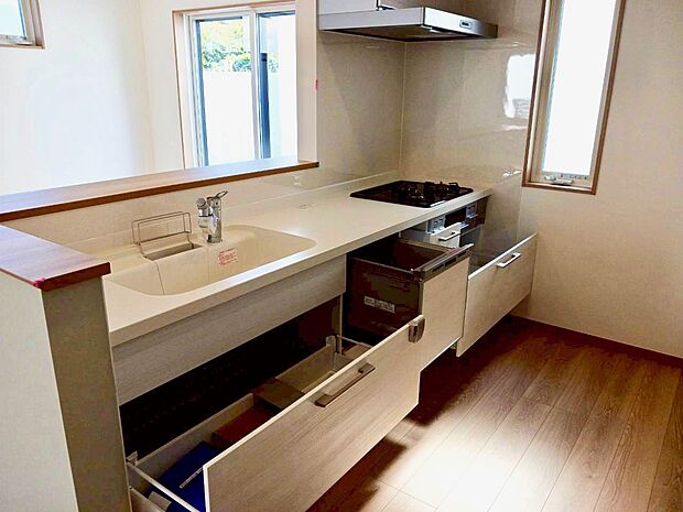 ■使いやすさとデザインが融合した、快適なキッチン