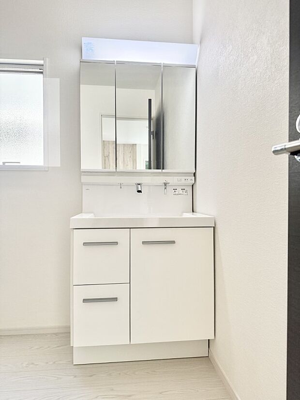 ■朝の準備がスムーズにできる広さです