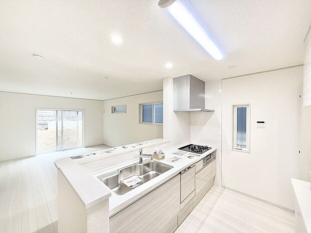 ■家族の絆を深める、温もりのあるキッチン