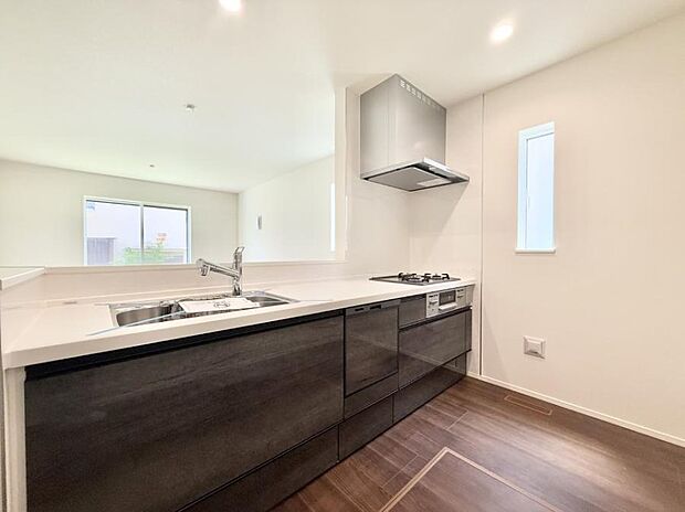 ■シンプルで美しく心地よい時間を生むキッチン空間