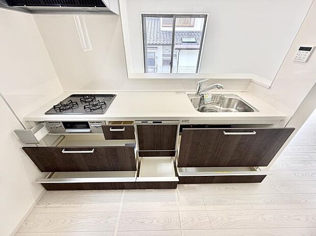 ■家族の絆を深める、温もりのあるキッチン