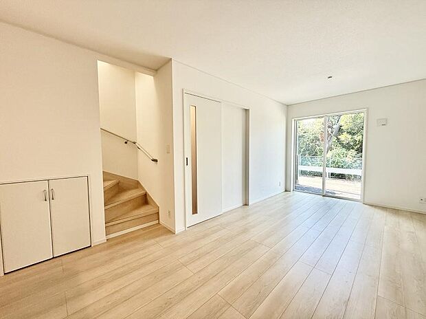 ■くつろぎと笑顔が集まる、心温まるリビング