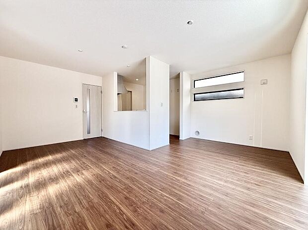 ■心落ち着く場所、ゆったり過ごせるリビング