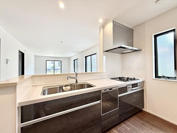 ■家族の絆を深める、温もりのあるキッチン