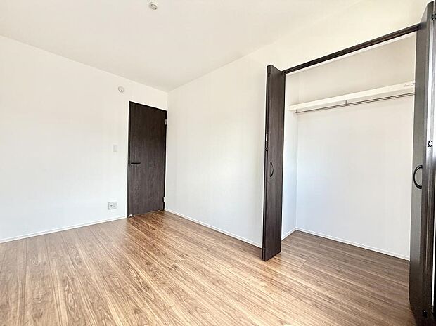 ■窓の配置や通気性の良い設計で部屋の空気がこもらず、常に新鮮な空気が流れます