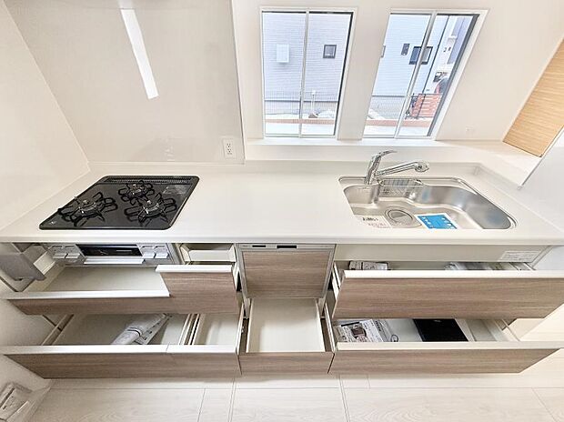 ■美味しい時間が生まれる、笑顔あふれるキッチン