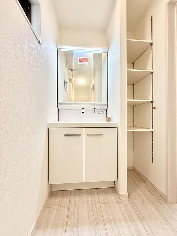 ■朝の準備がスムーズにできる広さです