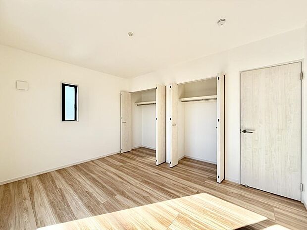 ■落ち着いた色合いのお部屋で穏やかな時間を楽しめます