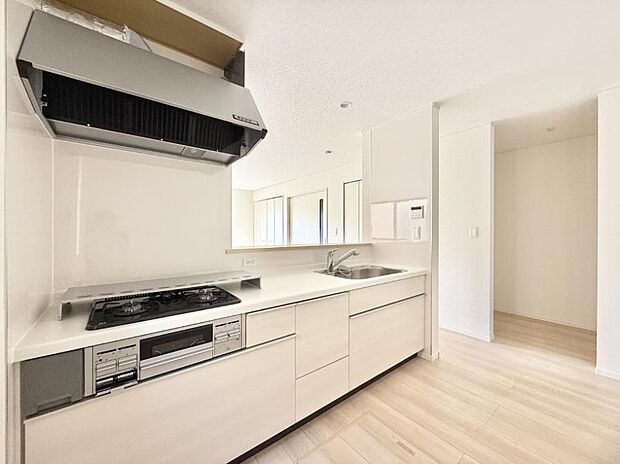 ■シンプルで美しく心地よい時間を生むキッチン空間