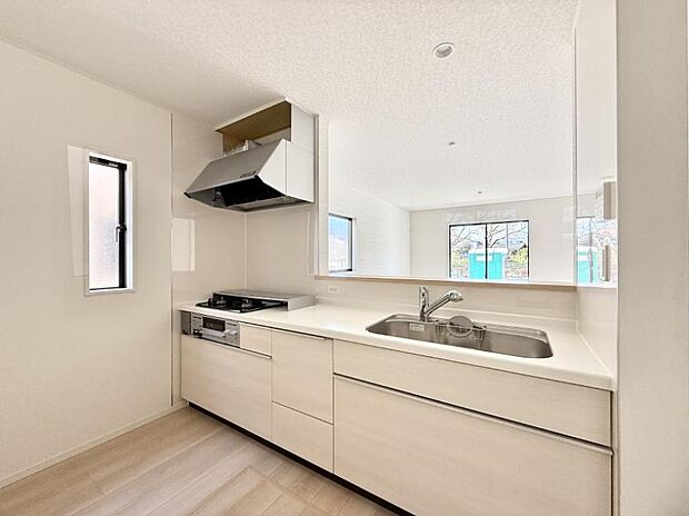 ■シンプルで機能的、毎日使いやすいキッチン