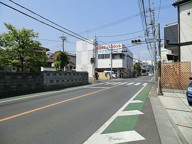 スーパー 700m シモダディスカウントセンター 中央店