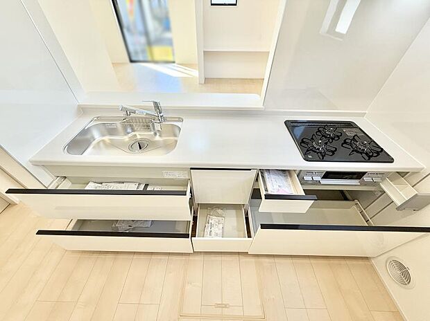 ■料理がもっと楽しくなる、快適なキッチン空間