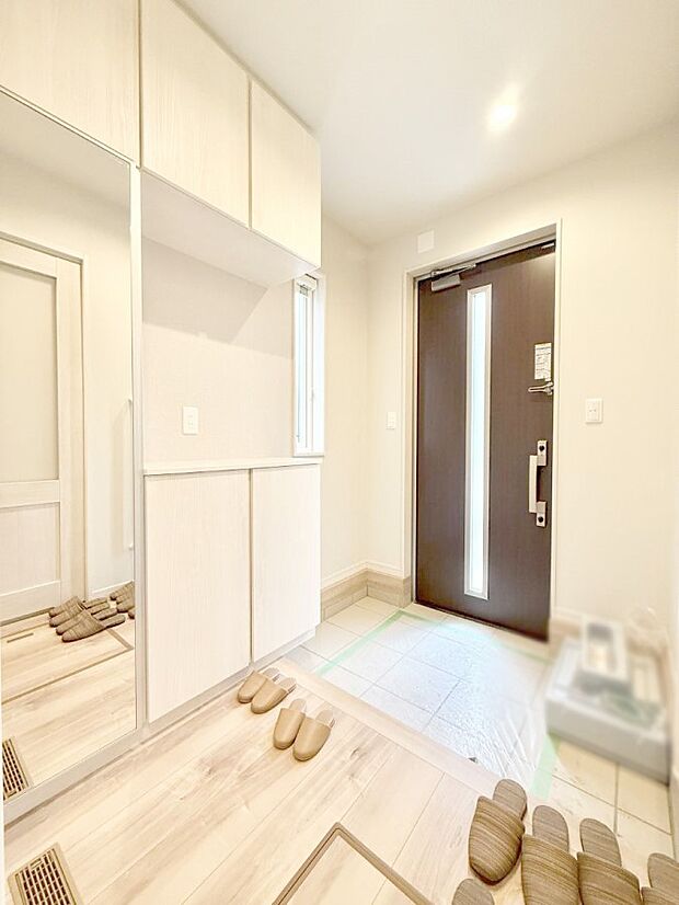 ■ シンプルで美しく、快適な暮らしの入り口