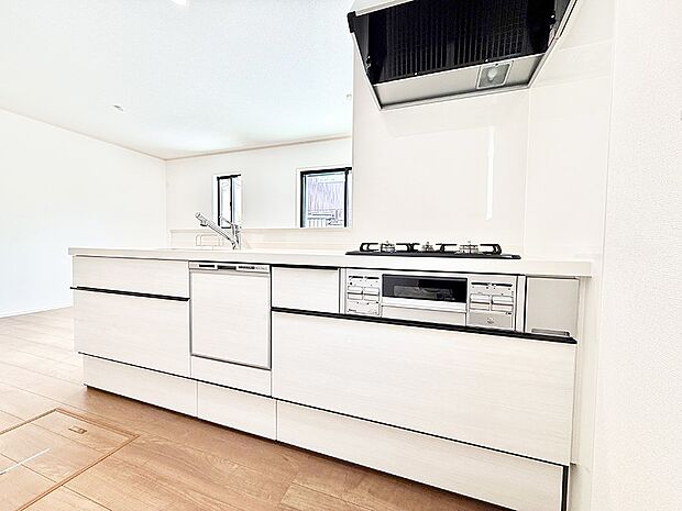 ■シンプルで機能的、毎日使いやすいキッチン