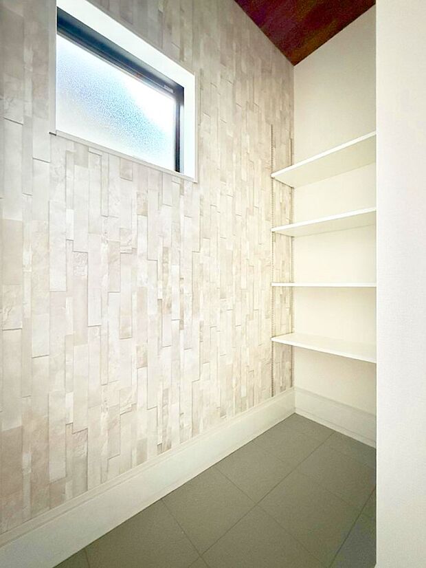 ■シューズインクローゼット付なので、外で使う物をまとめて収納、すっきり玄関に